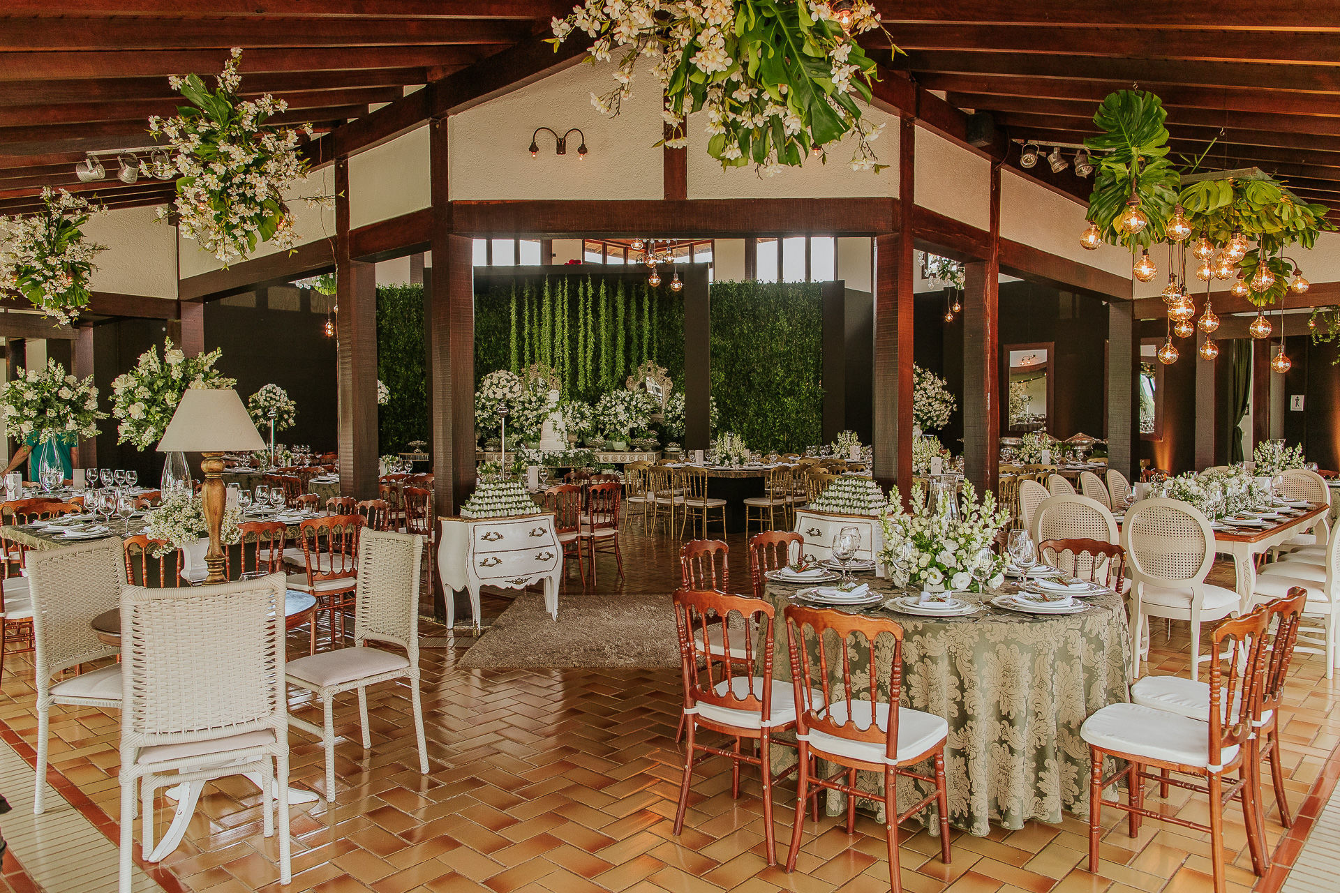 Foto Ana e Thales - Casamento ao Ar Livre Foto Ana e Thales - Casamento ao Ar Livre - Imagem 4