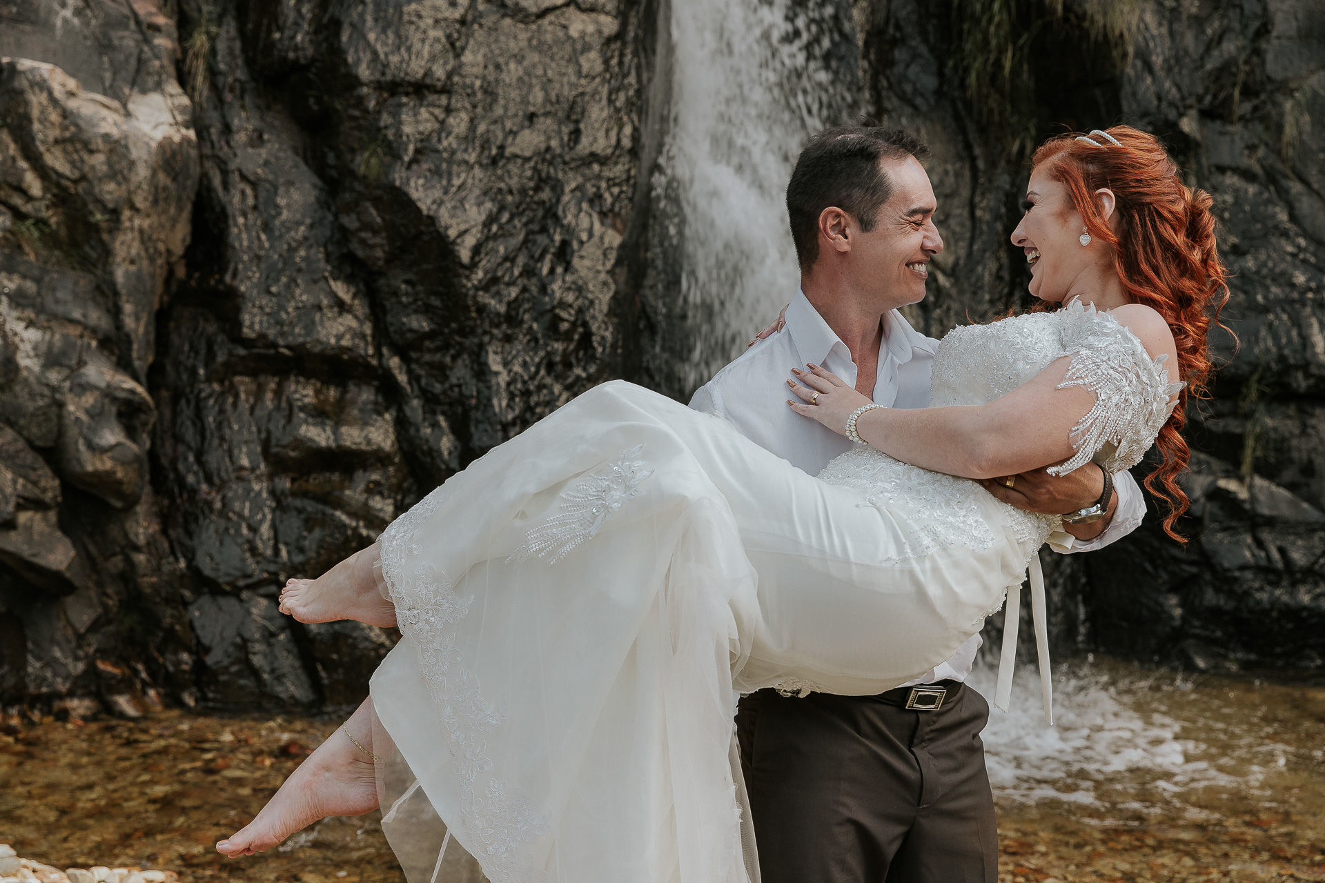 Foto Layra e Anderson Elopment Wedding na Cachoeira Foto Layra e Anderson Elopment Wedding na Cachoeira - Imagem 42