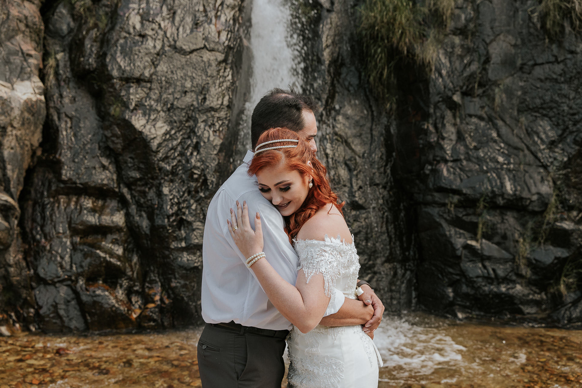 Foto Layra e Anderson Elopment Wedding na Cachoeira Foto Layra e Anderson Elopment Wedding na Cachoeira - Imagem 39