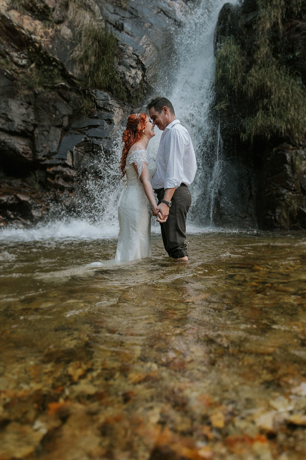 Foto Layra e Anderson Elopment Wedding na Cachoeira Foto Layra e Anderson Elopment Wedding na Cachoeira - Imagem 45