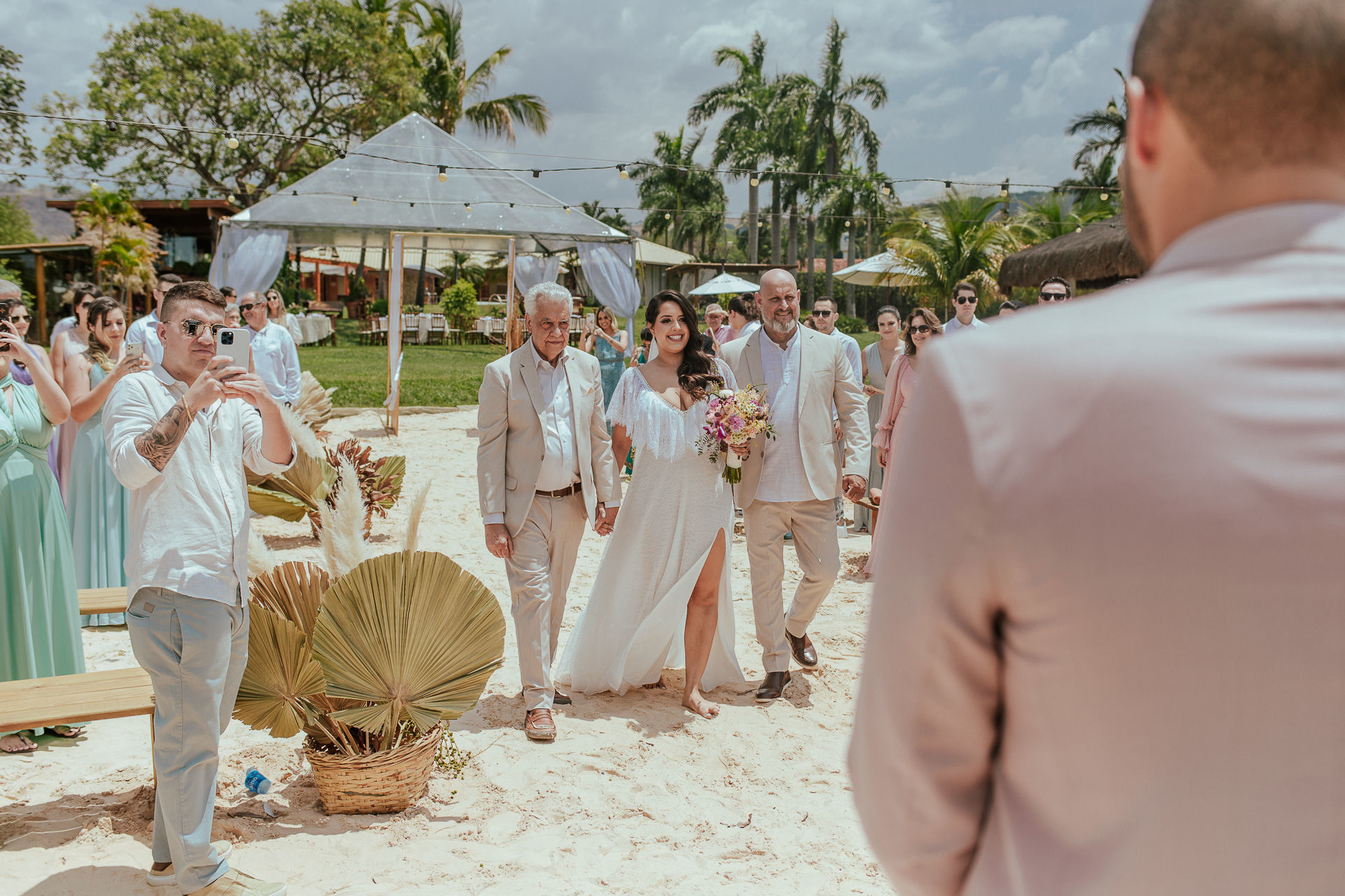 Foto Janaina e Kaique Casamento pé na Areia Foto Janaina e Kaique Casamento pé na Areia - Imagem 22