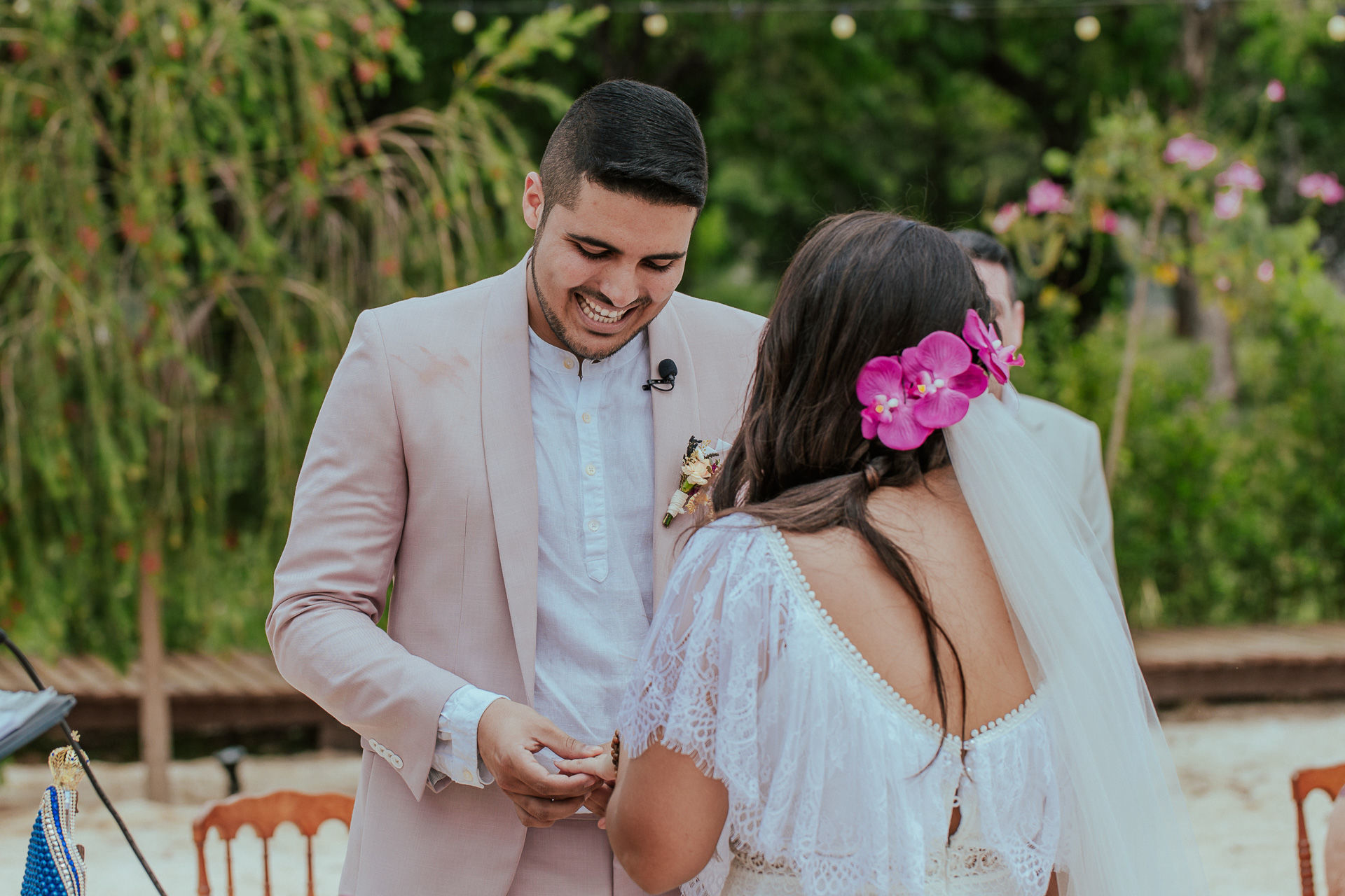 Foto Janaina e Kaique Casamento pé na Areia Foto Janaina e Kaique Casamento pé na Areia - Imagem 40