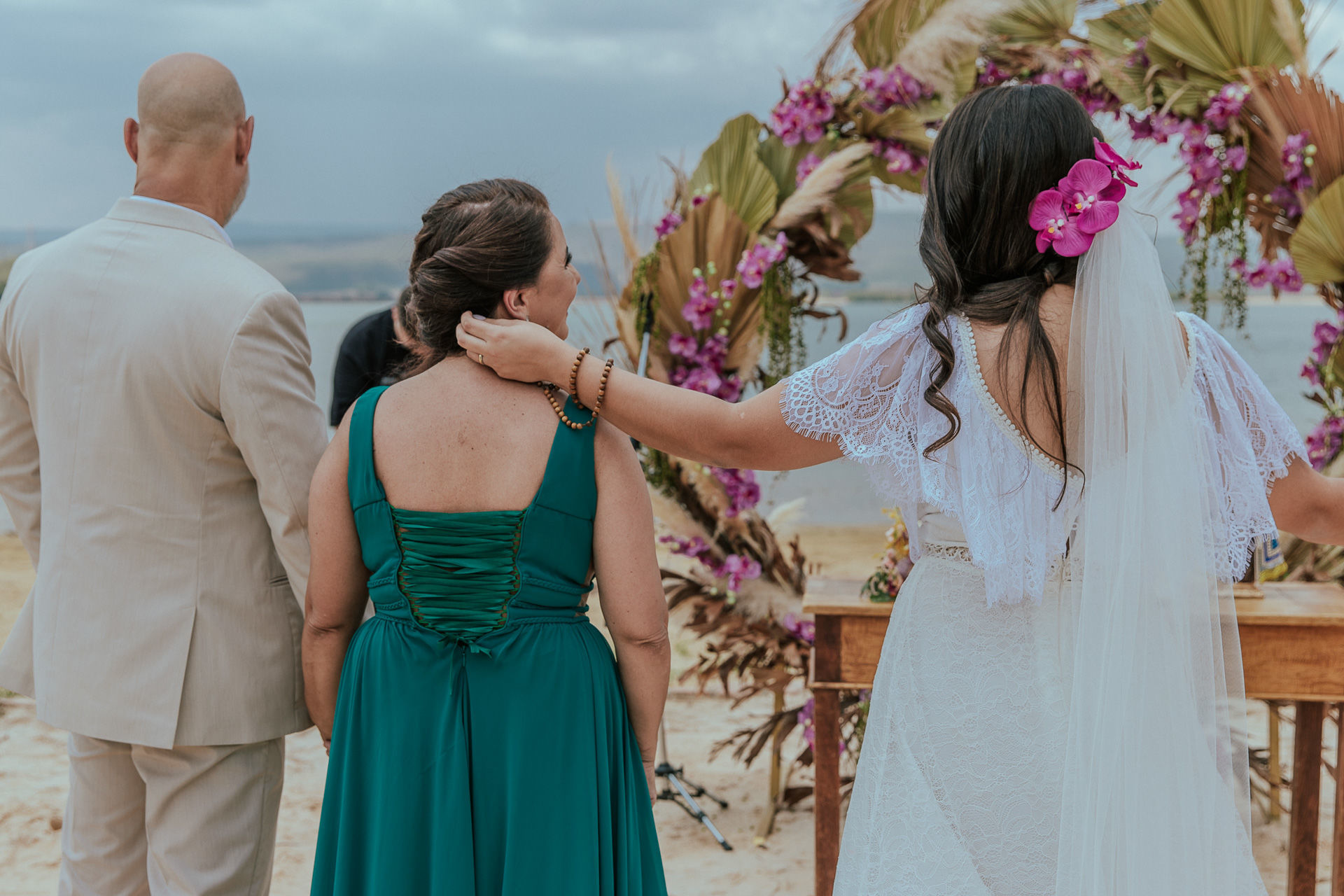Foto Janaina e Kaique Casamento pé na Areia Foto Janaina e Kaique Casamento pé na Areia - Imagem 41