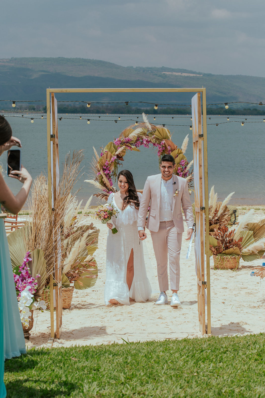 Foto Janaina e Kaique Casamento pé na Areia Foto Janaina e Kaique Casamento pé na Areia - Imagem 48