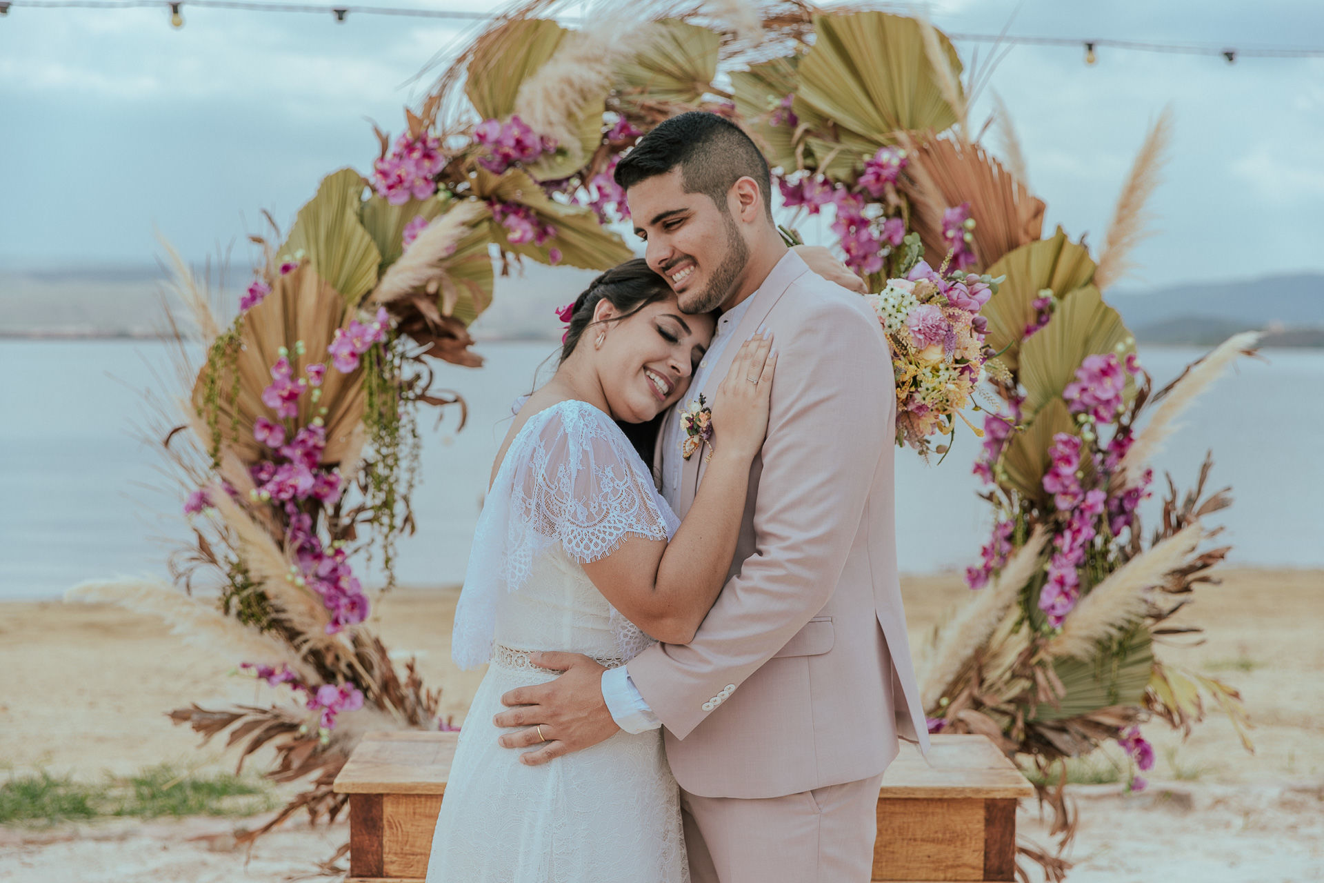 Foto Janaina e Kaique Casamento pé na Areia Foto Janaina e Kaique Casamento pé na Areia - Imagem 65