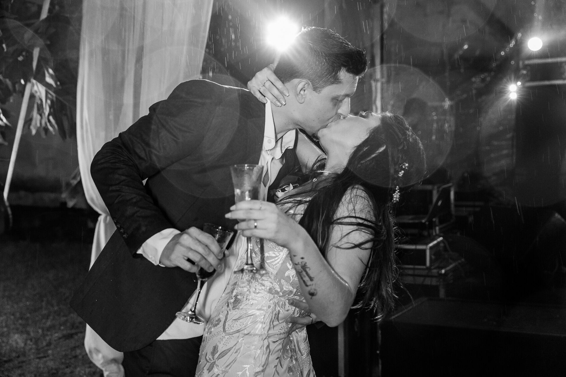 Foto Ana Laura e Luan Casamento em uma Igreja Abandonada Foto Ana Laura e Luan Casamento em uma Igreja Abandonada - Imagem 140