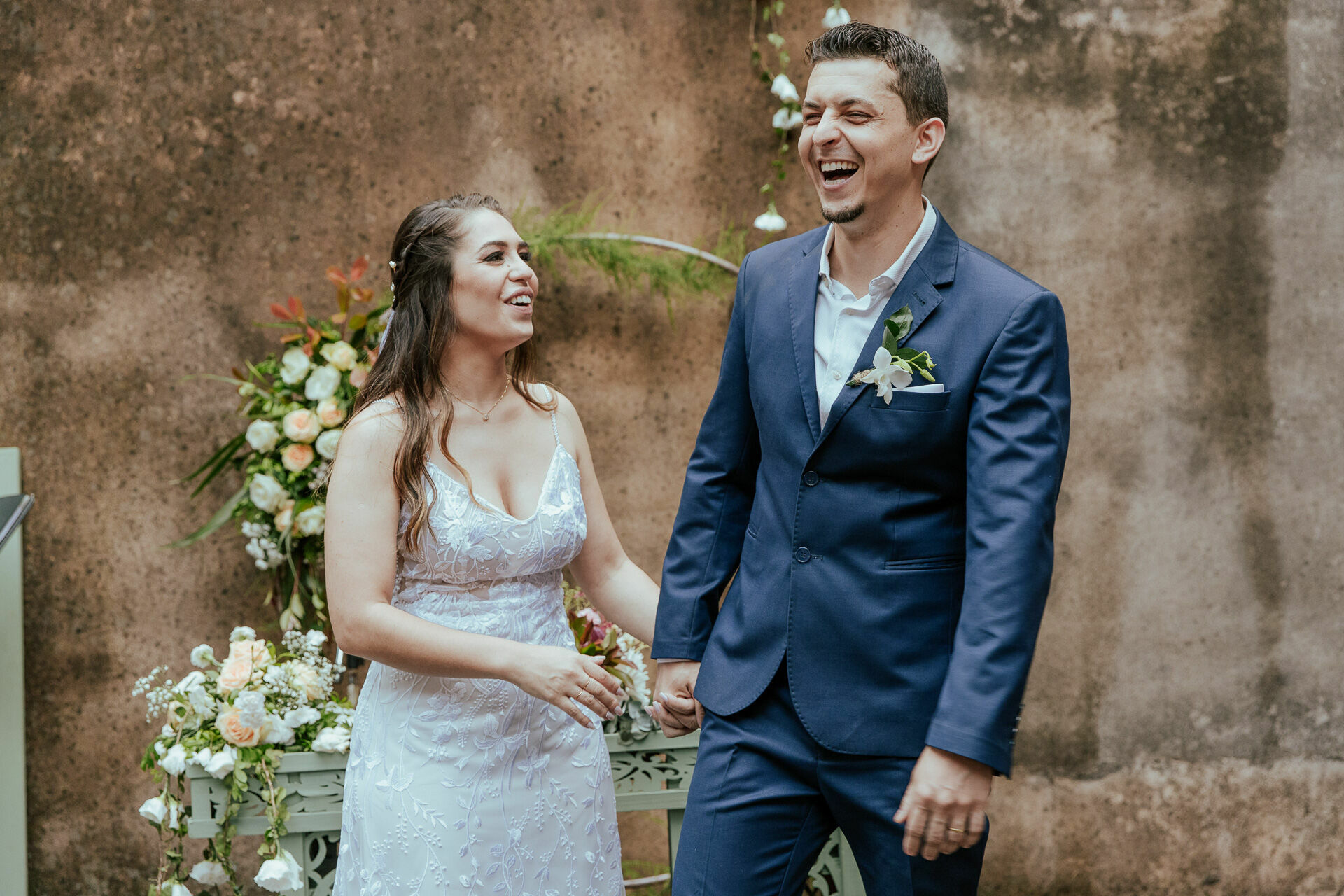 Foto Ana Laura e Luan Casamento em uma Igreja Abandonada Foto Ana Laura e Luan Casamento em uma Igreja Abandonada - Imagem 121