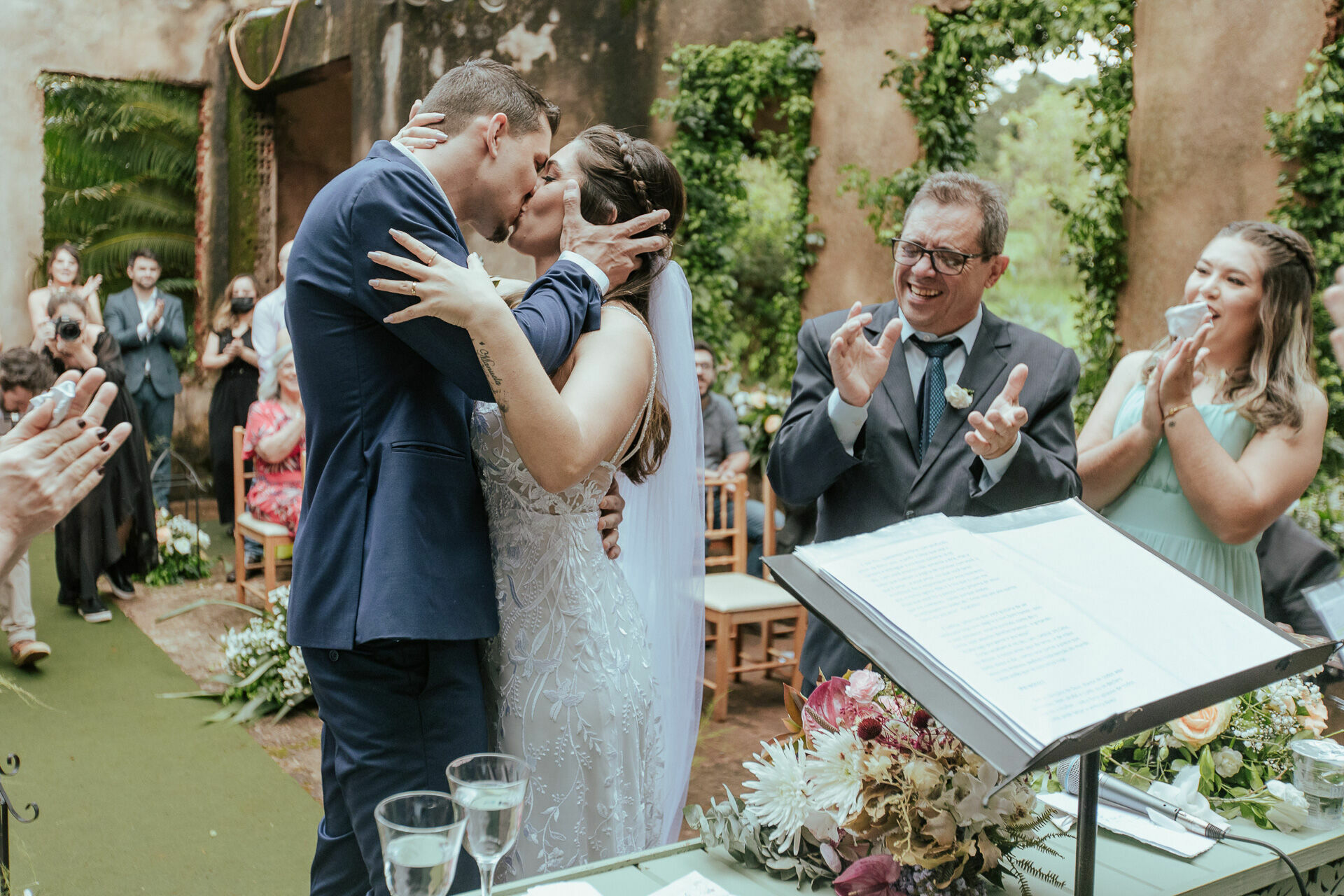 Foto Ana Laura e Luan Casamento em uma Igreja Abandonada Foto Ana Laura e Luan Casamento em uma Igreja Abandonada - Imagem 120