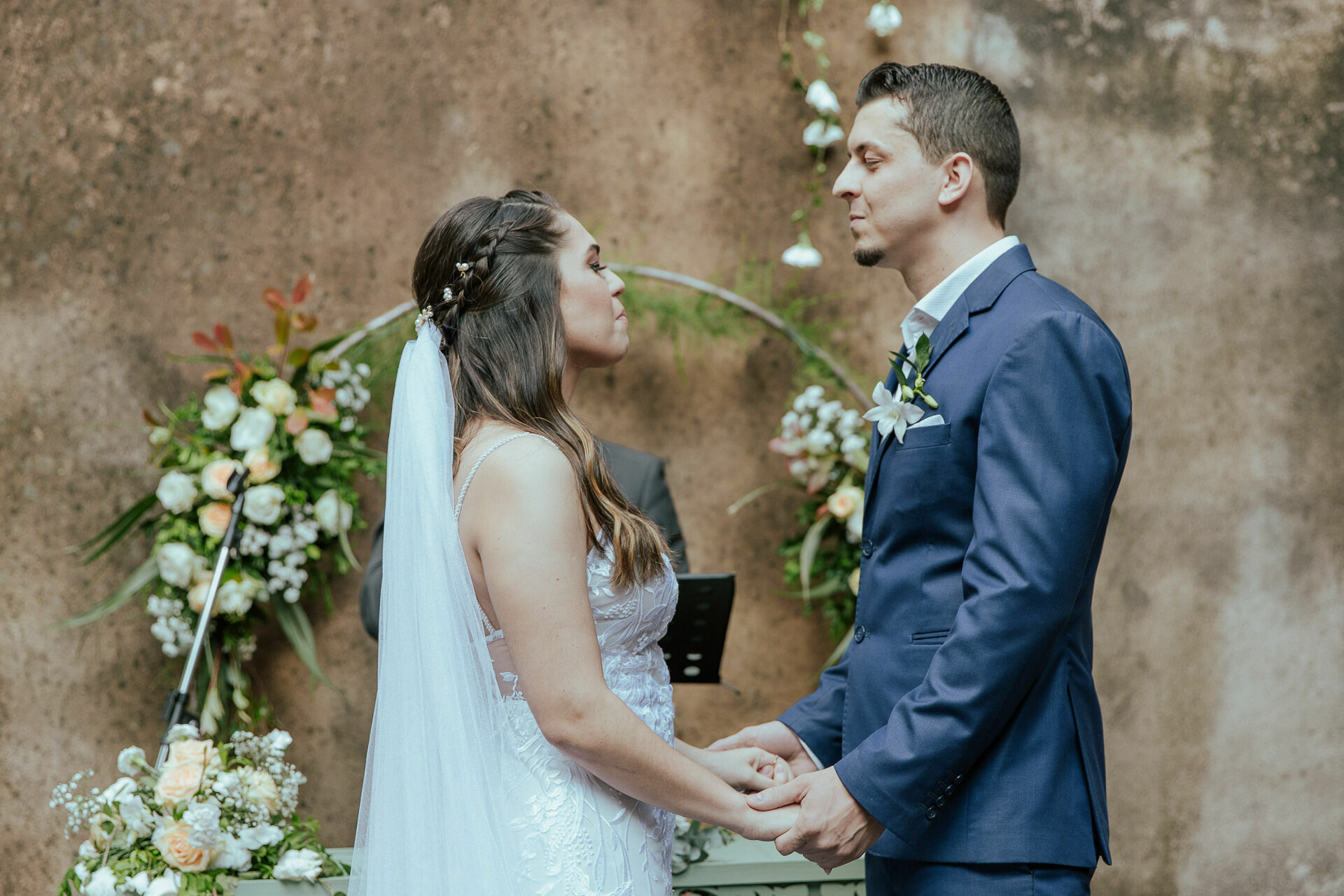 Foto Ana Laura e Luan Casamento em uma Igreja Abandonada Foto Ana Laura e Luan Casamento em uma Igreja Abandonada - Imagem 89