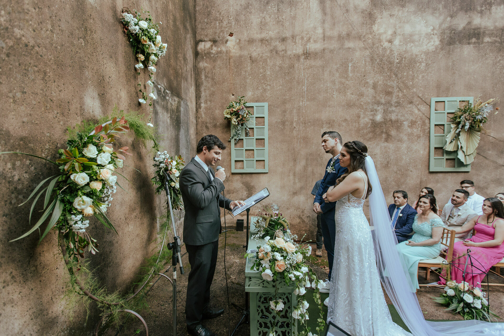 Foto Ana Laura e Luan Casamento em uma Igreja Abandonada Foto Ana Laura e Luan Casamento em uma Igreja Abandonada - Imagem 95