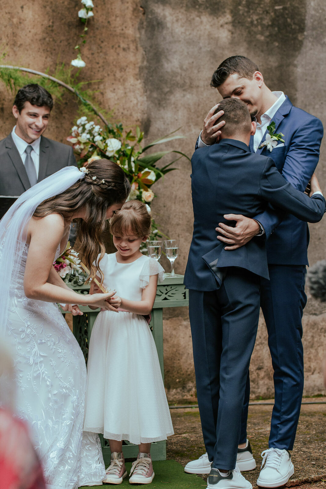Foto Ana Laura e Luan Casamento em uma Igreja Abandonada Foto Ana Laura e Luan Casamento em uma Igreja Abandonada - Imagem 111