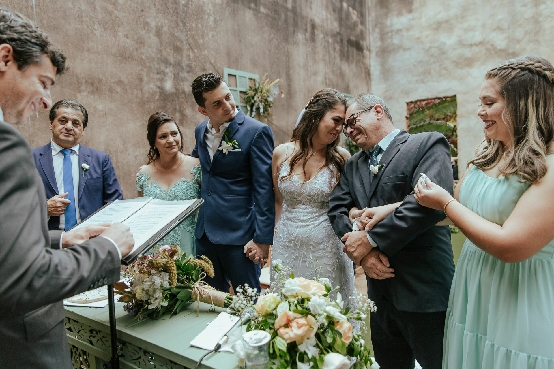 Foto Ana Laura e Luan Casamento em uma Igreja Abandonada Foto Ana Laura e Luan Casamento em uma Igreja Abandonada - Imagem 116