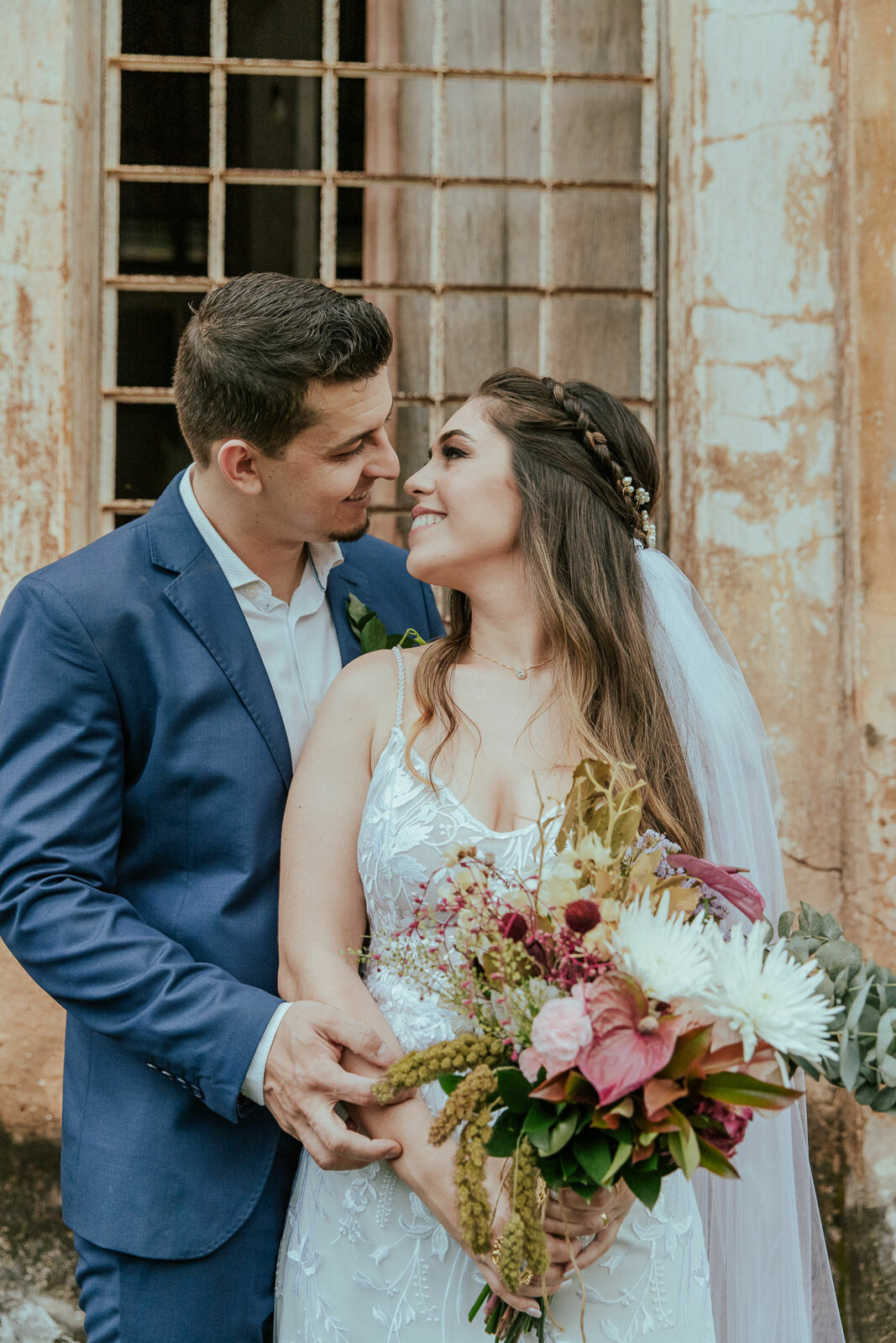 Foto Ana Laura e Luan Casamento em uma Igreja Abandonada Foto Ana Laura e Luan Casamento em uma Igreja Abandonada - Imagem 125