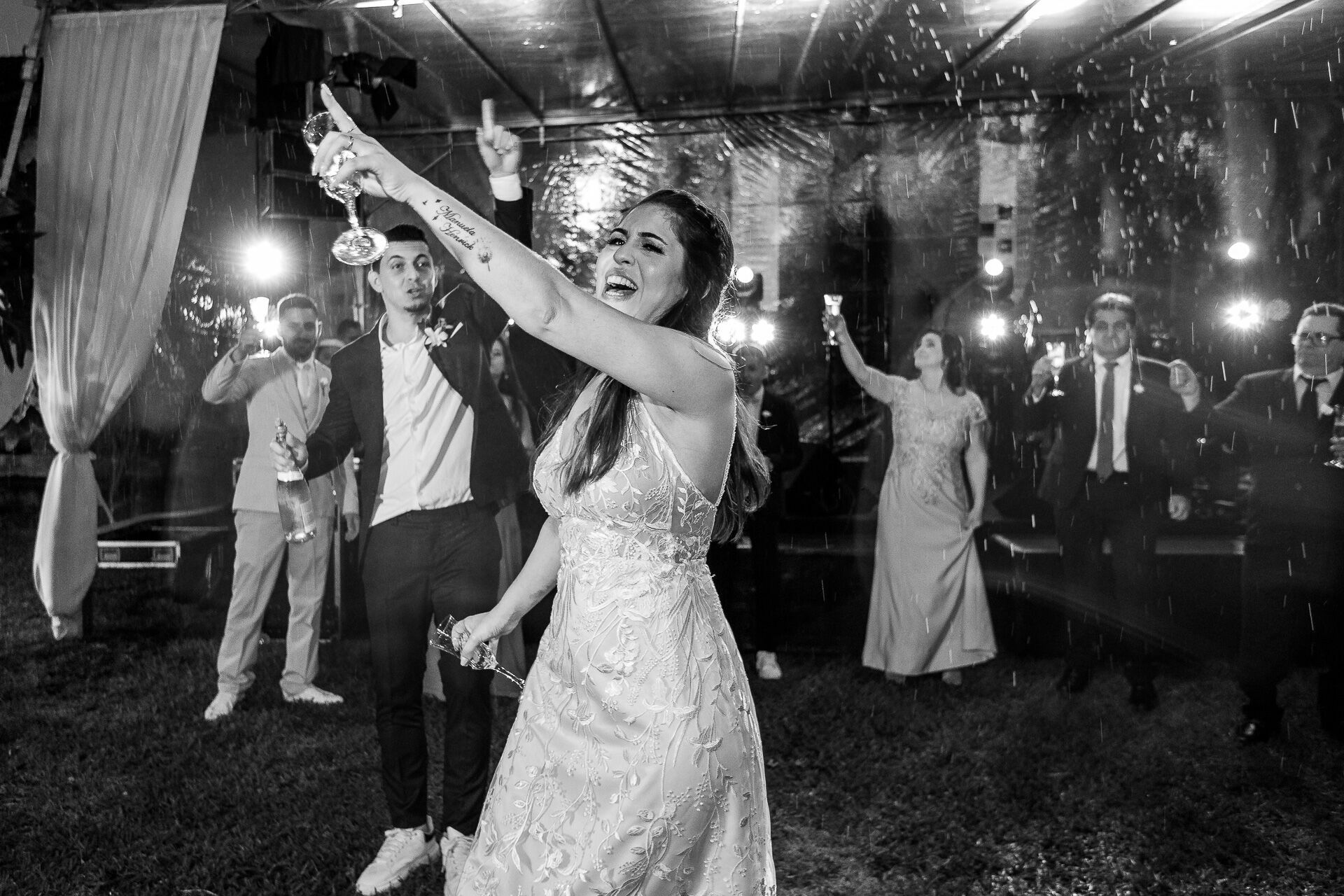 Foto Ana Laura e Luan Casamento em uma Igreja Abandonada Foto Ana Laura e Luan Casamento em uma Igreja Abandonada - Imagem 137