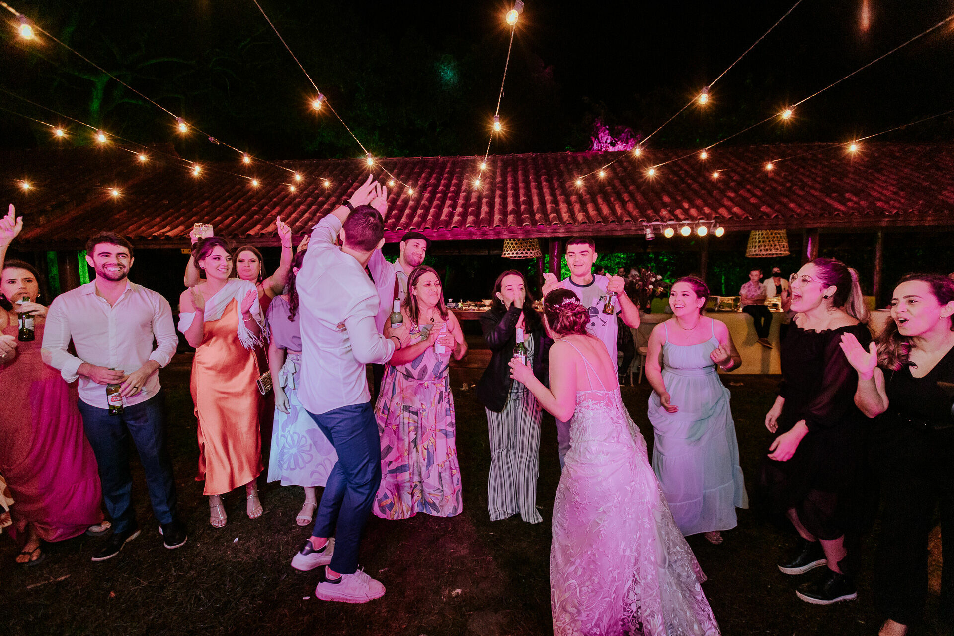 Foto Ana Laura e Luan Casamento em uma Igreja Abandonada Foto Ana Laura e Luan Casamento em uma Igreja Abandonada - Imagem 172