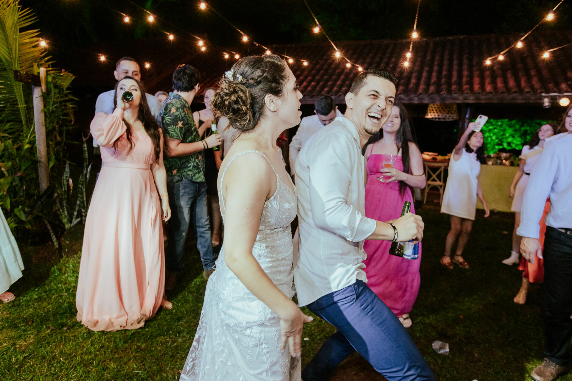 Foto Ana Laura e Luan Casamento em uma Igreja Abandonada Foto Ana Laura e Luan Casamento em uma Igreja Abandonada - Imagem 153