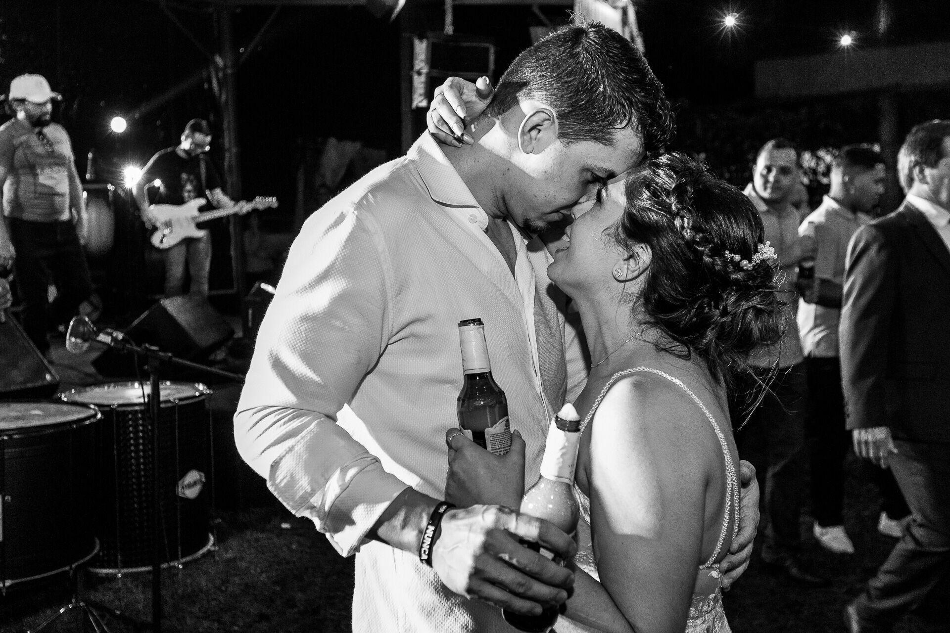 Foto Ana Laura e Luan Casamento em uma Igreja Abandonada Foto Ana Laura e Luan Casamento em uma Igreja Abandonada - Imagem 177