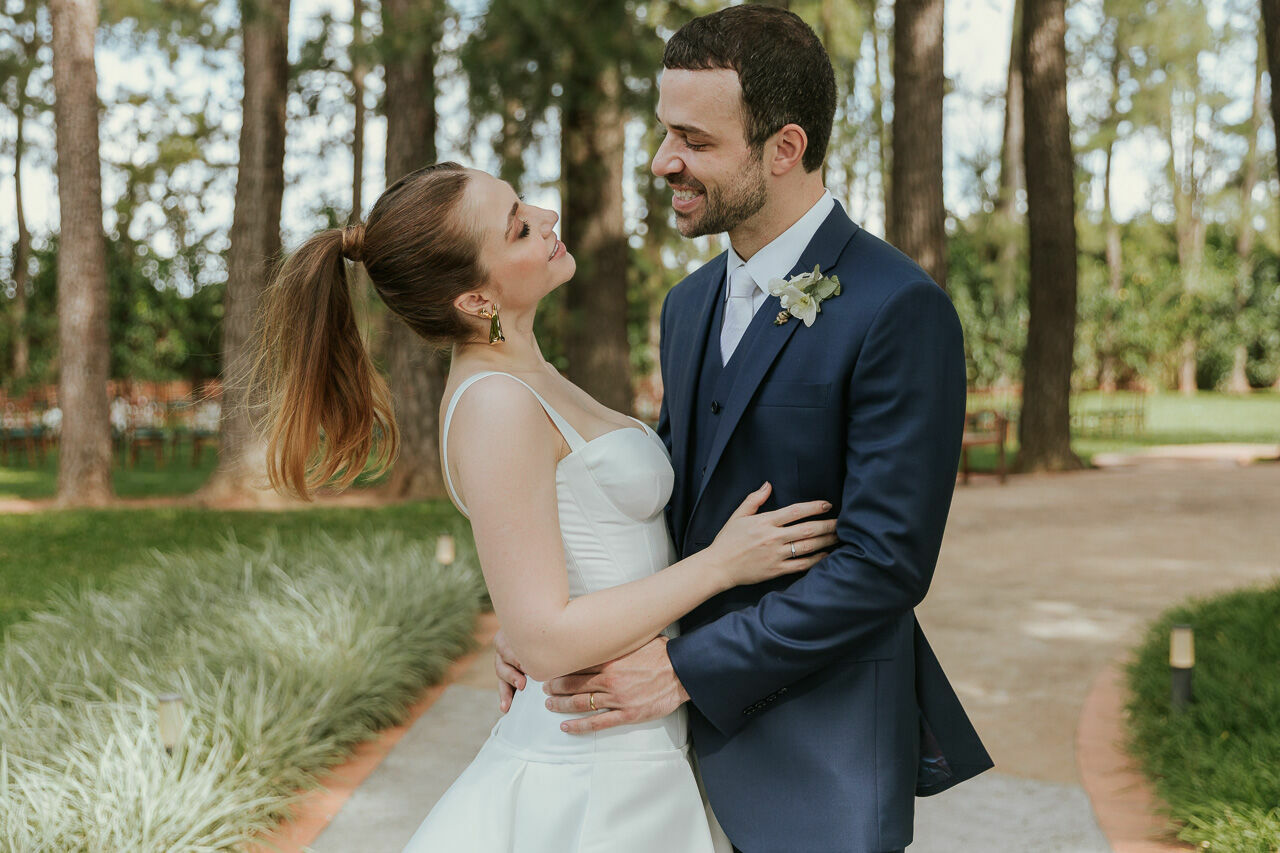 Foto Paula e Caio Casamento ao ar Livre no Villa Casuarina Foto Paula e Caio Casamento ao ar Livre no Villa Casuarina - Imagem 95