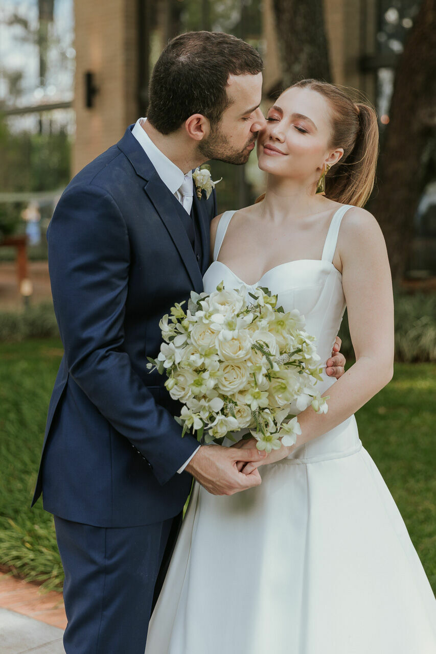 Foto Paula e Caio Casamento ao ar Livre no Villa Casuarina Foto Paula e Caio Casamento ao ar Livre no Villa Casuarina - Imagem 87
