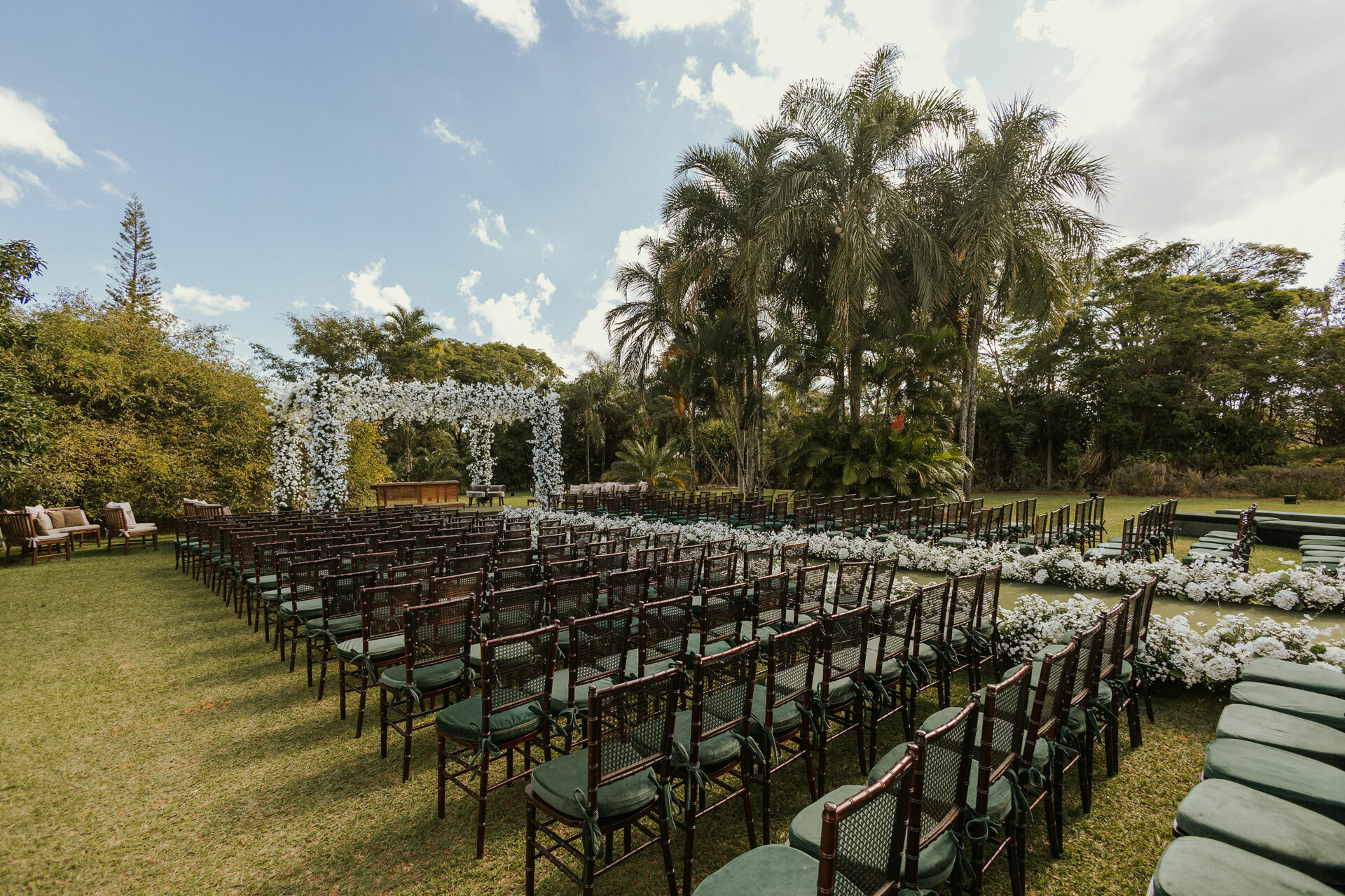 Foto Amanda e Eduardo - Casamento ao ar Livre ao entardecer Foto Amanda e Eduardo - Casamento ao ar Livre ao entardecer - Imagem 29