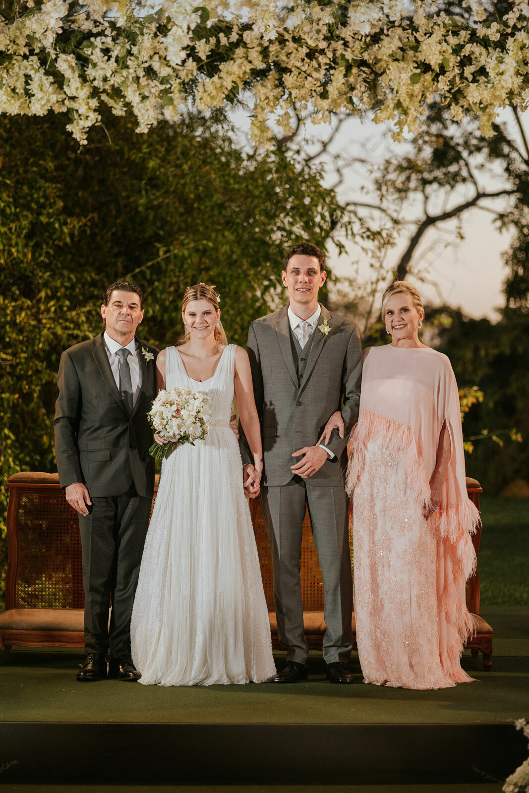 Foto Amanda e Eduardo - Casamento ao ar Livre ao entardecer Foto Amanda e Eduardo - Casamento ao ar Livre ao entardecer - Imagem 220